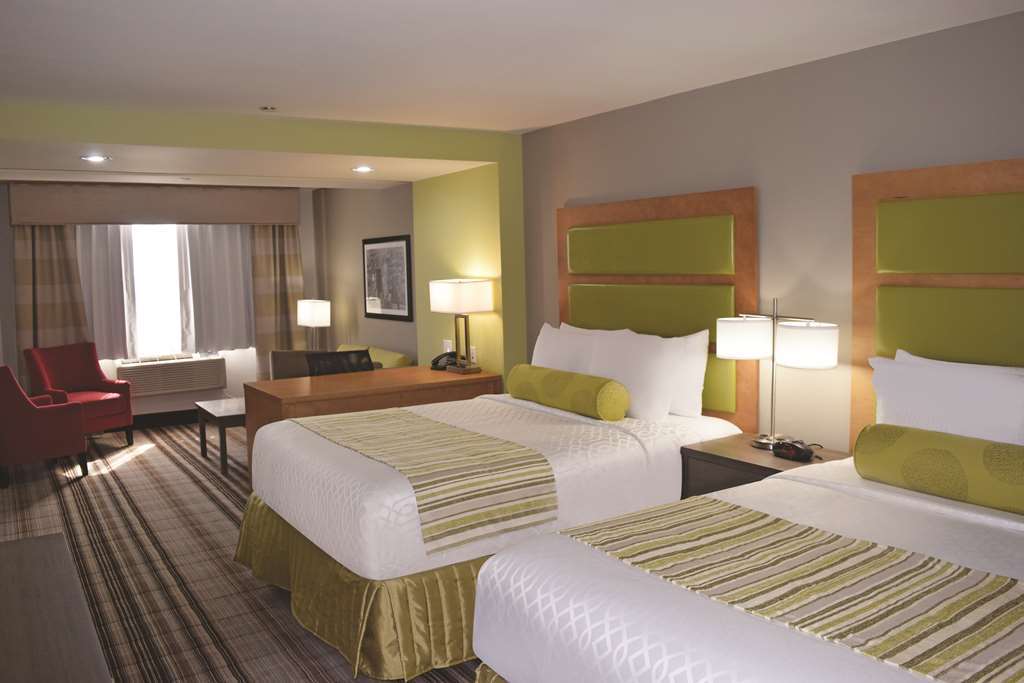 La Quinta Inn & Suites Far Rockaway - Beach Hotel New York Rum bild