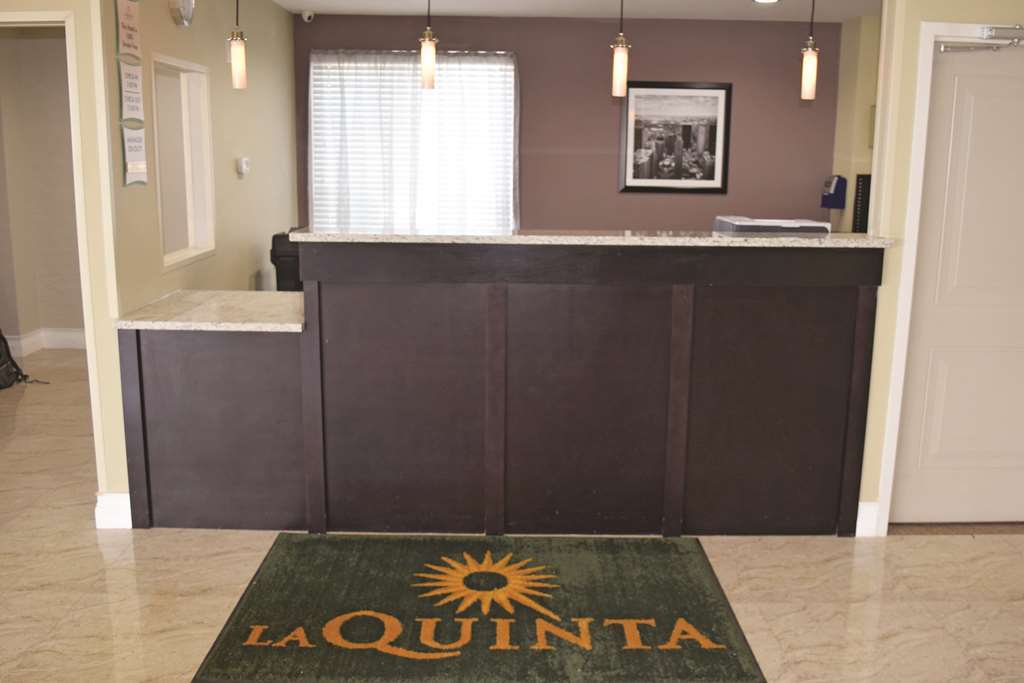 La Quinta Inn & Suites Far Rockaway - Beach Hotel New York Inreriör bild